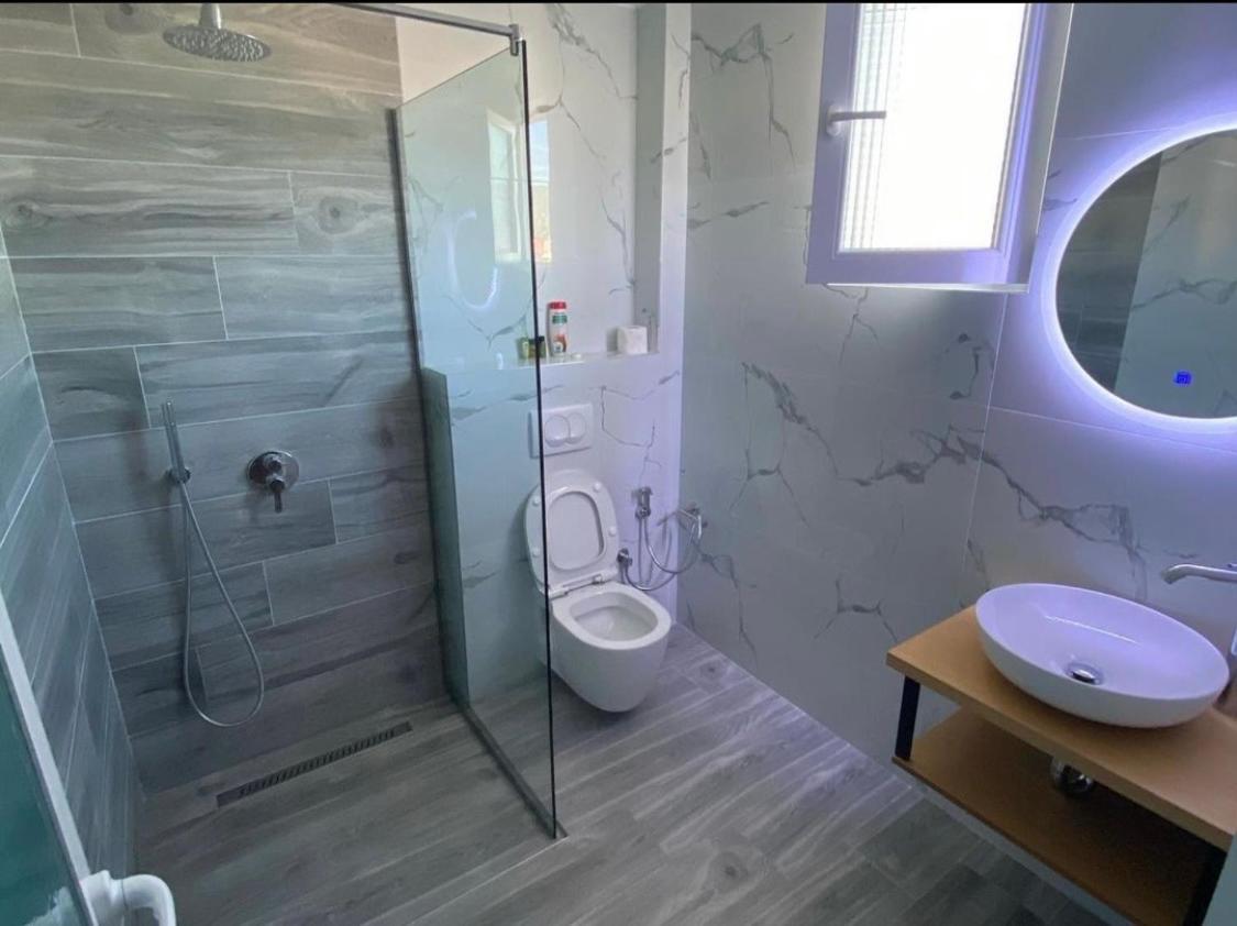Resol Hotel Ksamil Ngoại thất bức ảnh