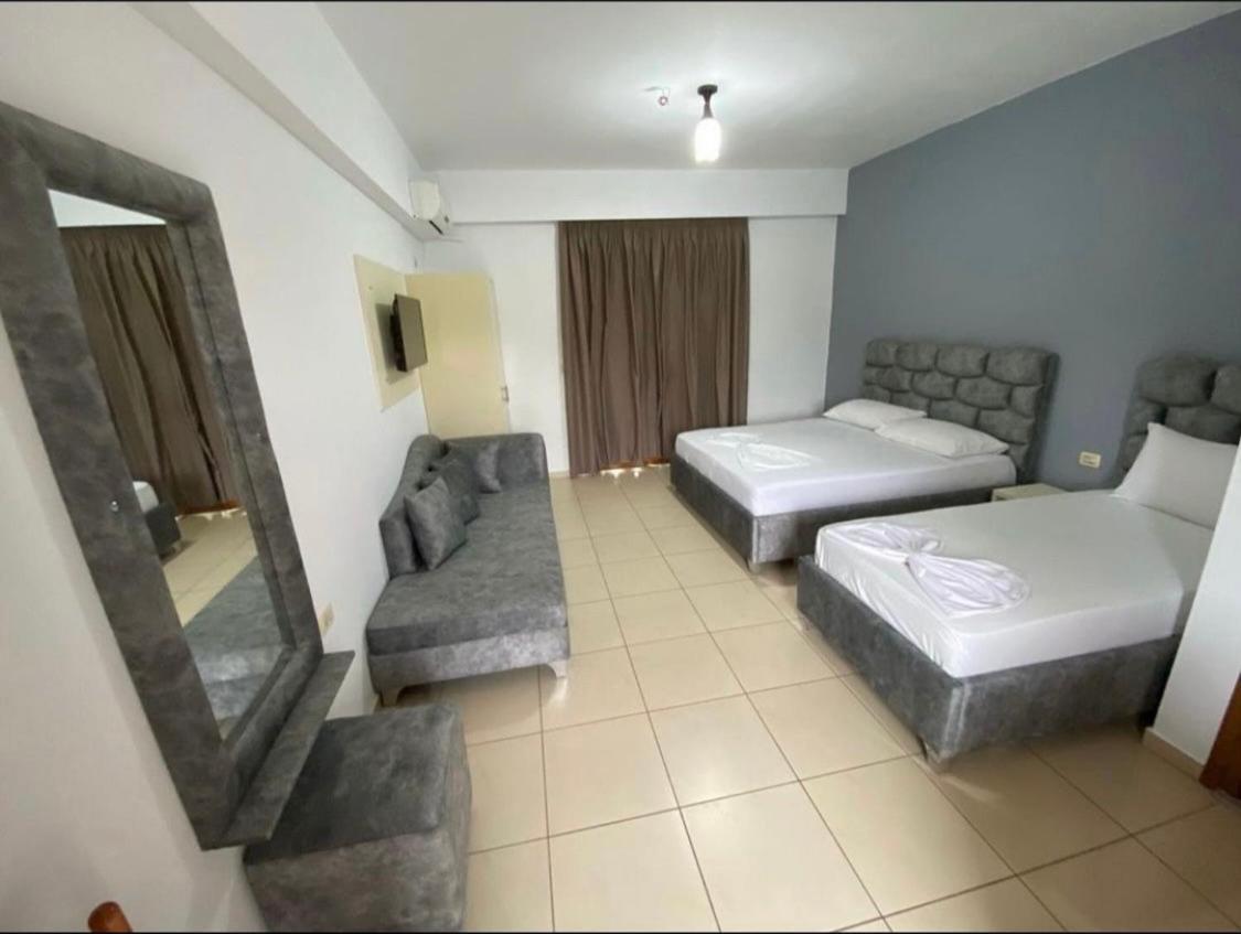 Resol Hotel Ksamil Ngoại thất bức ảnh